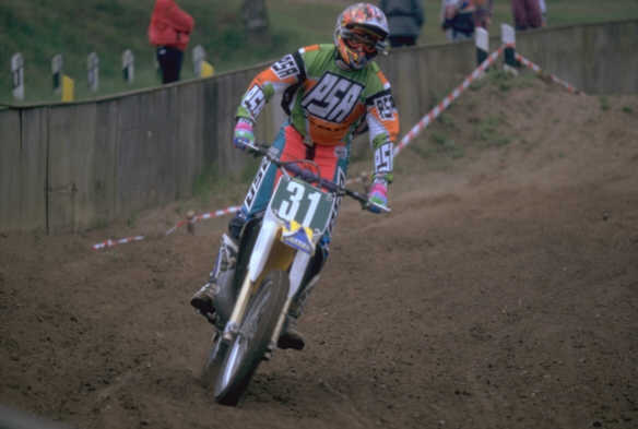 PSA-World-Team-Jersey-HQ-1.jpg (23343 Byte)